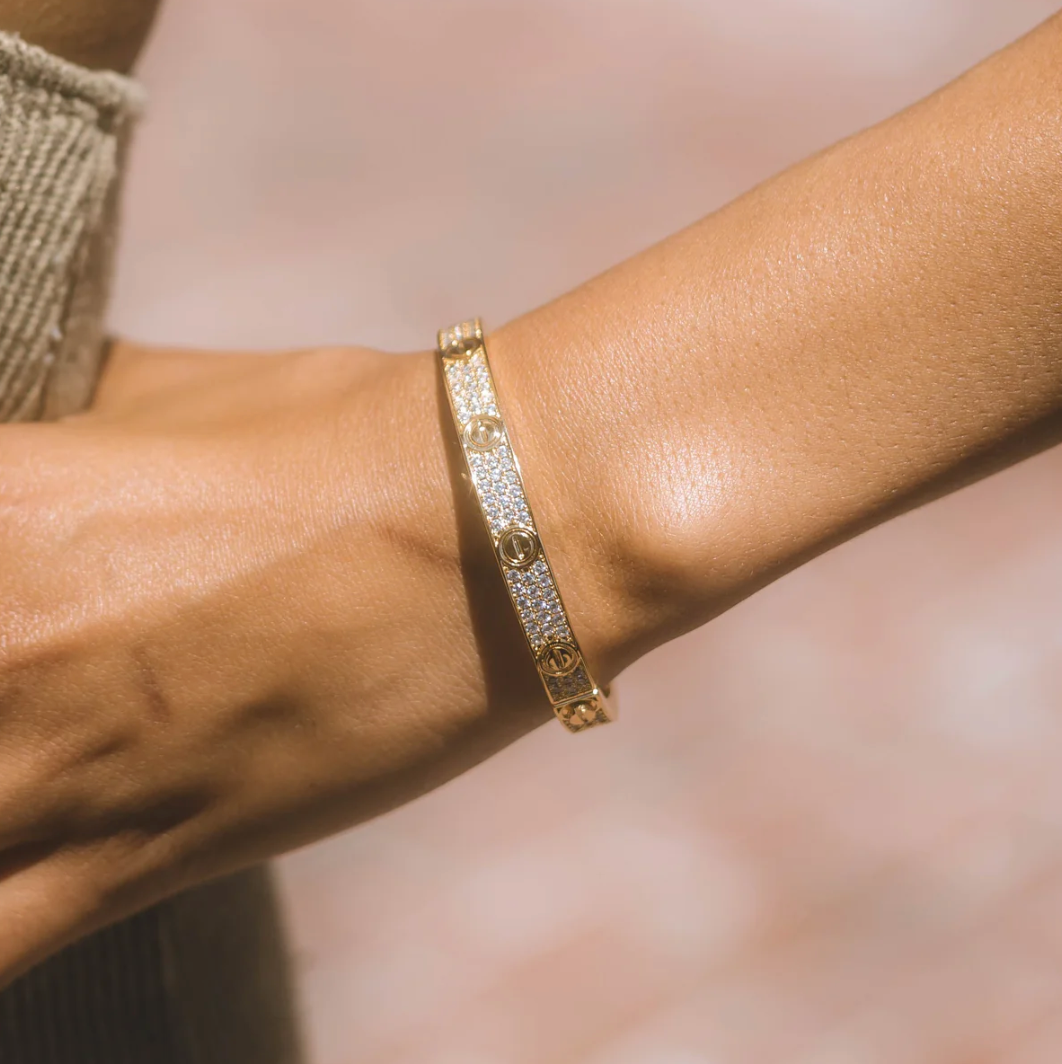 LINK ETERNITY DELUXE IN GOLD - BUY 1, GET 1 FREE