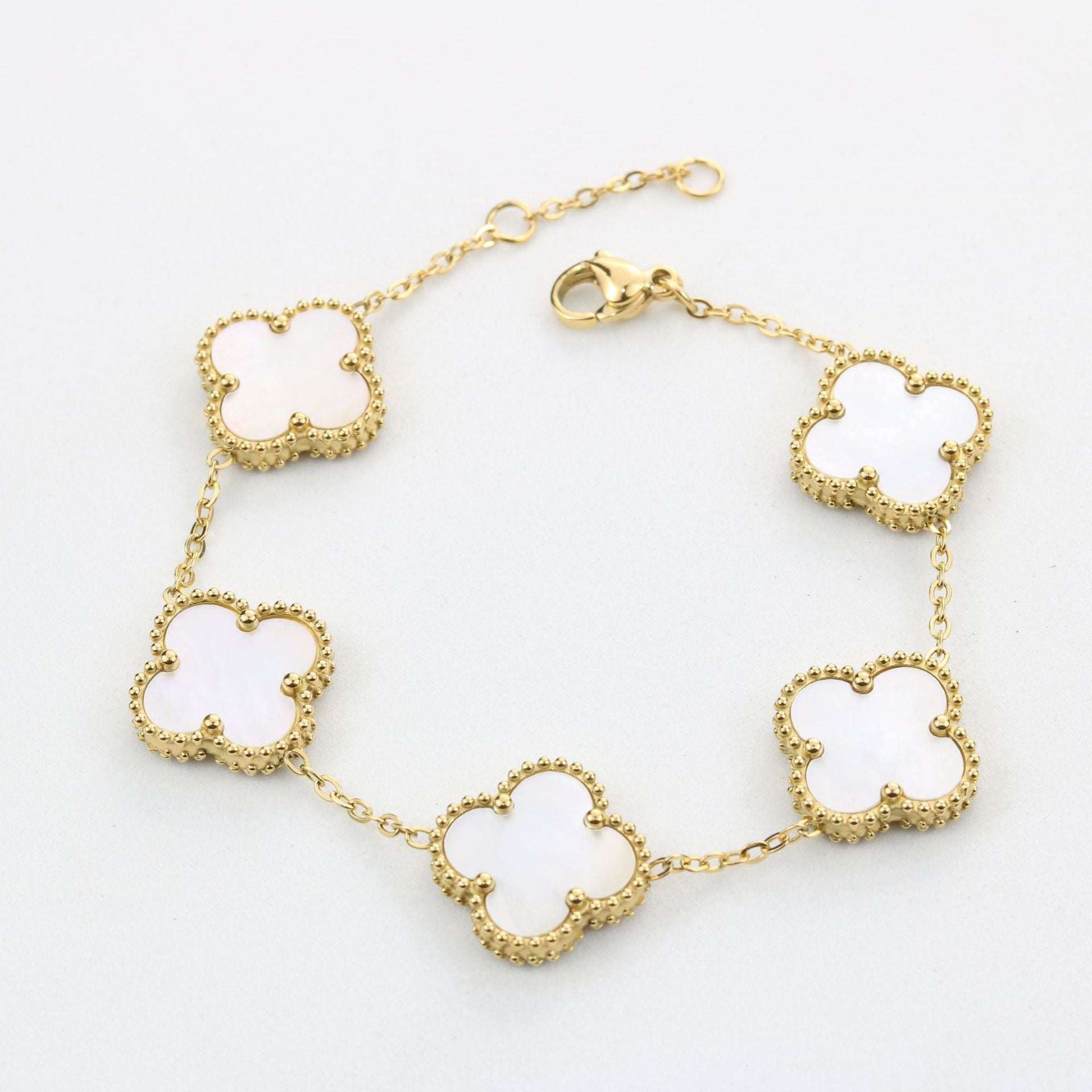 WHITE FOUR-LEAF CLOVER BRACELET - BUY 1, GET 1 FREE